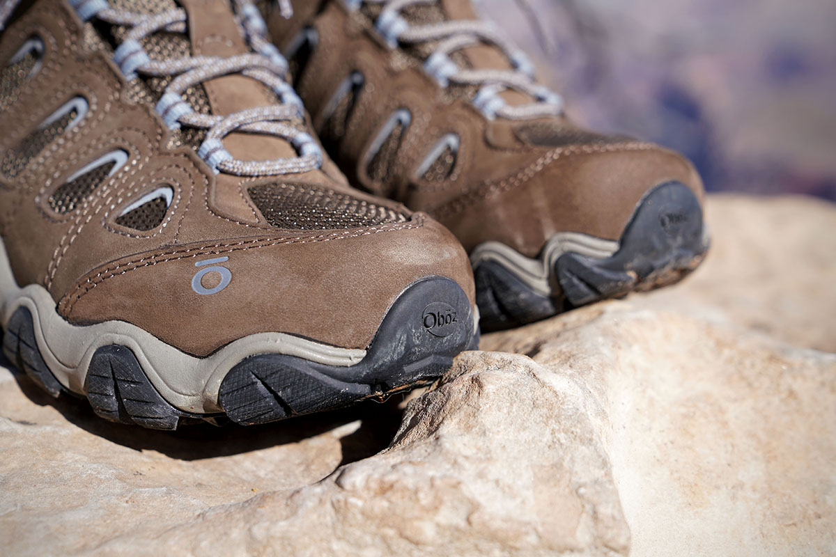 Women's hiking shoes (Oboz Sawtooth toe protection and upper breathability)